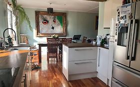Bright, Comfy And Peaceful House